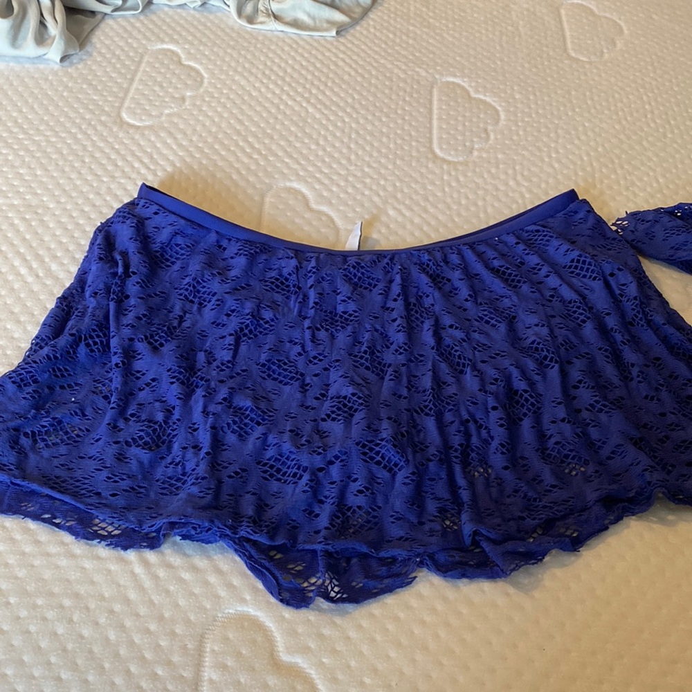 Women’s Kenneth Cole swim skirt